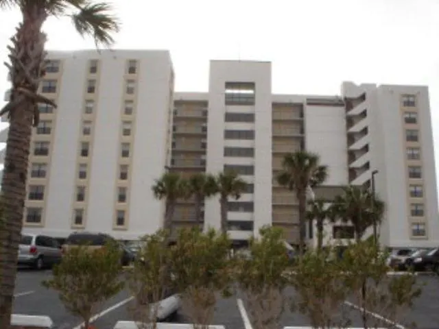 Island Winds West: Beachfront Getaway Steps From The Hangout *
