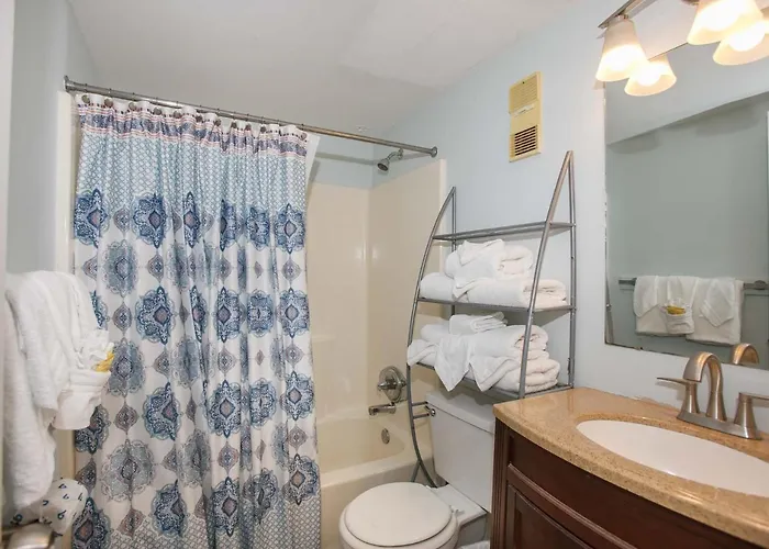Island Winds West: Beachfront Getaway Steps From The Hangout Gulf Shores