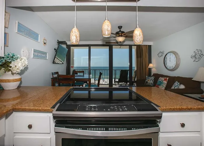 Holiday home Island Winds West: Beachfront Getaway Steps From The Hangout
