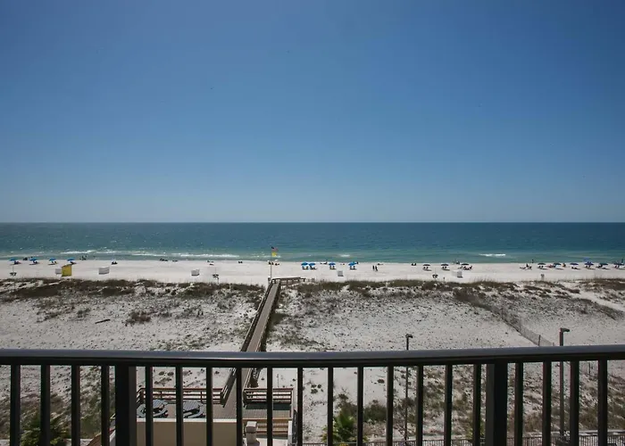 Holiday home Island Winds West: Beachfront Getaway Steps From The Hangout *